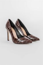 حذاء بكعب عالي جلد باللون البني من shoes&more