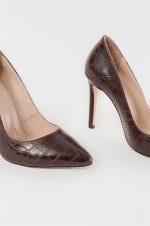 ⁦حذاء بكعب عالي من الجلد البني من shoes&more⁩ - الصورة ⁦3⁩