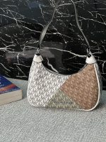 ⁦حقيبة مايكل كورس⁩ - الصورة ⁦2⁩