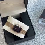 ساعة نسائية شانيل