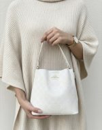 ⁦حقيبة نسائية coach⁩ - الصورة ⁦2⁩