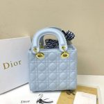 ⁦حقيبة نسائية Dior⁩ - الصورة ⁦3⁩