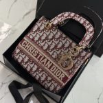حقيبة نسائية Dior
