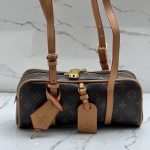 حقيبة نسائية LV