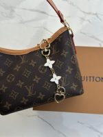 حقيبة نسائية LV