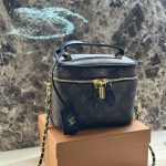 حقيبة نسائية LV