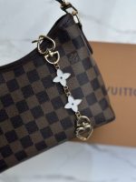 ⁦حقيبة نسائية LV⁩ - الصورة ⁦3⁩