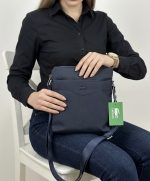 ⁦حقيبة رجالي Lacoste⁩ - الصورة ⁦2⁩