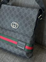 ⁦حقيبة رجالي Gucci⁩ - الصورة ⁦4⁩