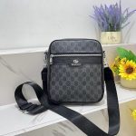 حقيبة كتف رجالي