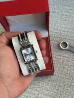 ⁦ساعة نسائية Guess⁩ - الصورة ⁦3⁩