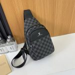 ⁦حقيبه LV⁩ - الصورة ⁦2⁩